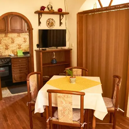 Lägenhet One Bedroom Simicic Rab Town