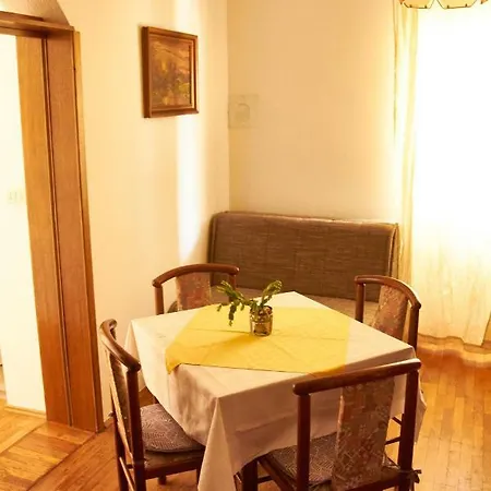 One Bedroom Simicic * Rab Town